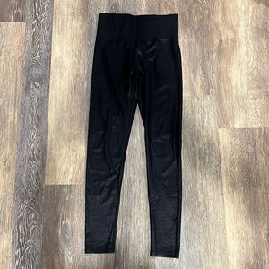 Carbon38 Black Takara High Shine High Waisted Leggings - Size Small